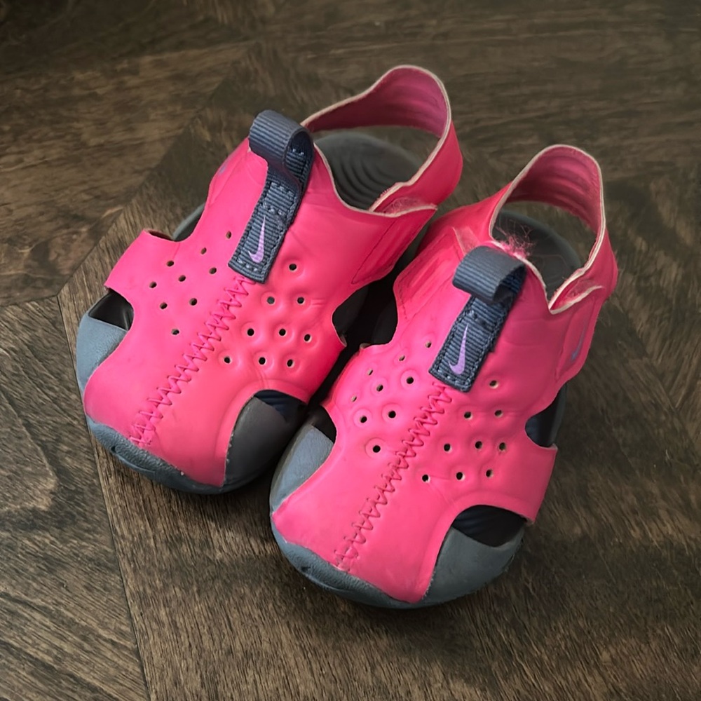 Infant/toddler sandal